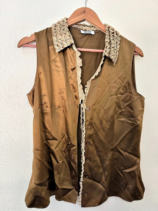 Moschino Tops - Moschino Sleeveless Button Front Top in Brown